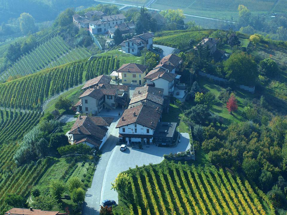 La Rosa Dei Vini Acomodação com café da manhã Serralunga d'Alba Exterior foto